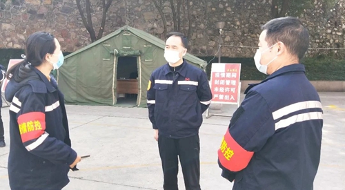 周金平先后到楚星公司、松滋肥業(yè)、實(shí)訓(xùn)基地和股份公司檢查疫情防控工作(圖4)