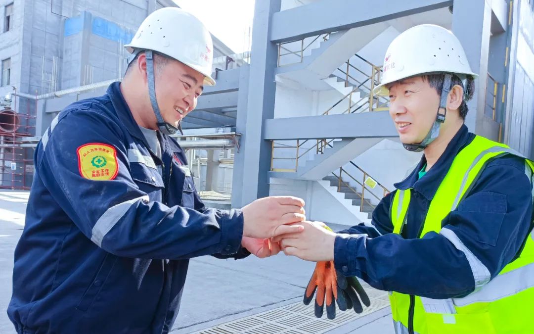 新疆宜化乙炔車間運(yùn)行一班：立足崗位強(qiáng)技能，凝心聚力創(chuàng)佳績(圖5)
