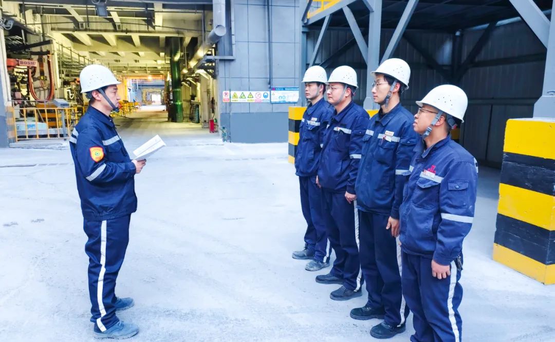 新疆宜化電石車間二一班：強化班組建設(shè)，筑牢基層基石(圖4)