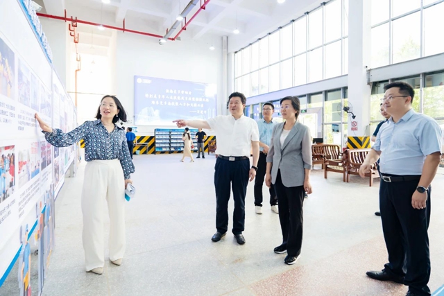 湖北省人社廳黨組書記、廳長李述永到宜化實訓(xùn)基地調(diào)研(圖1)